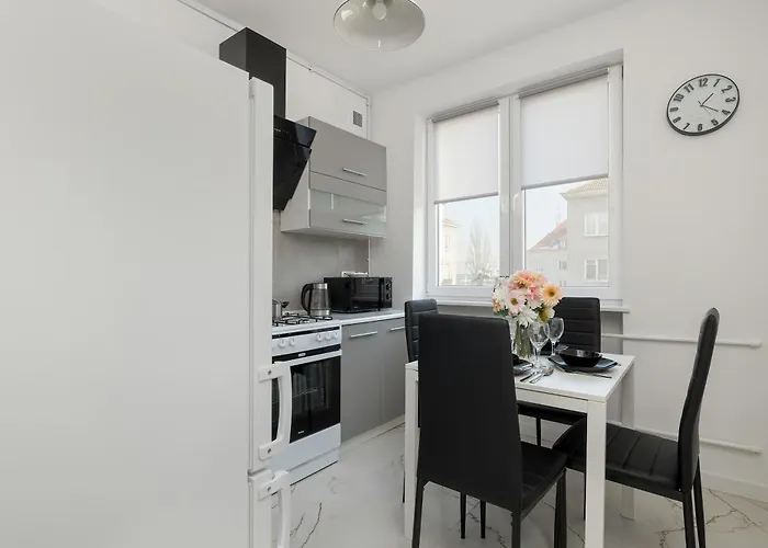 Apartament Racławicka Modern For 4 Guests By Renters Gdańsk