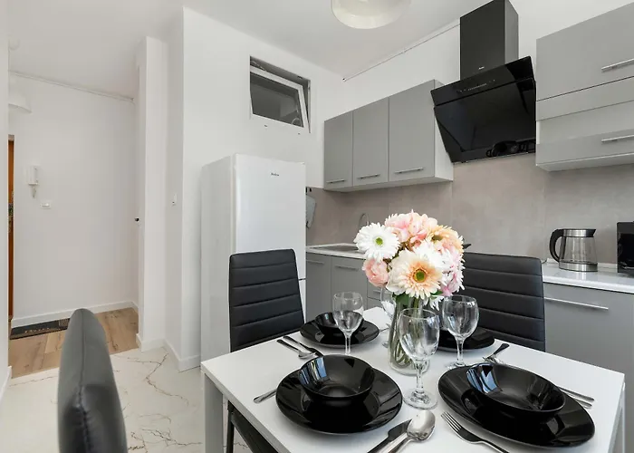 Apartament Racławicka Modern For 4 Guests By Renters *