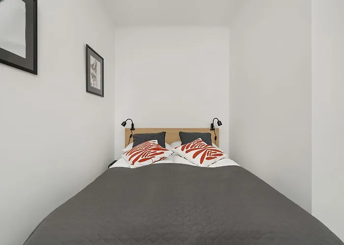 Apartament Racławicka Modern For 4 Guests By Renters